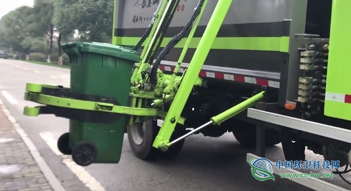 5G來了！中聯(lián)環(huán)境環(huán)衛(wèi)智慧機(jī)器人作業(yè)集群落地長沙